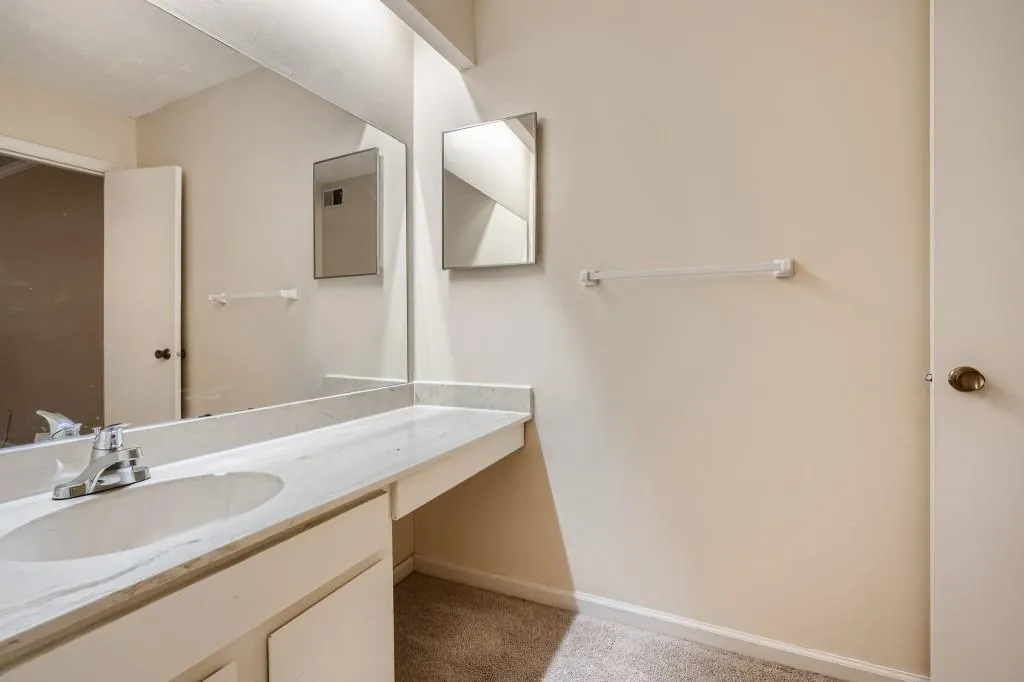 725 Dalrymple Road Unit 3h, Sandy Springs, Georgia 30328, 2 Bedrooms Bedrooms, ,2 BathroomsBathrooms,Residential,Sold,725 Dalrymple Road Unit 3h,7199648 725 Dalrymple Road Unit 3h, Sandy Springs, Georgia 30328, 2 Bedrooms Bedrooms, ,2 BathroomsBathrooms,Residential,Sold,725 Dalrymple Road Unit 3h,7199648