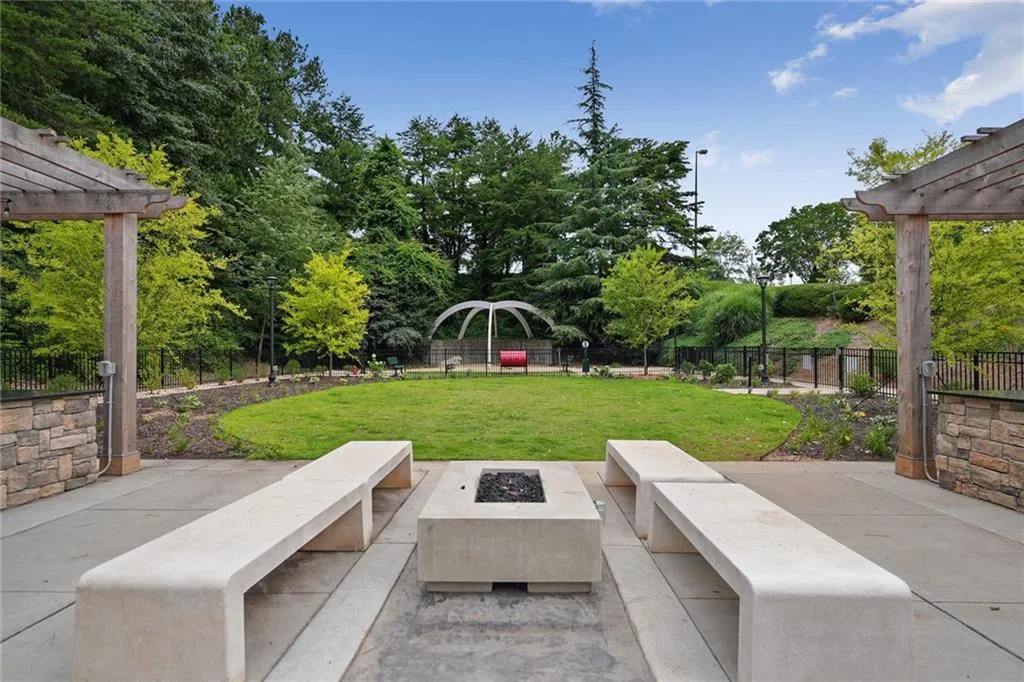 795 Hammond Drive Unit 2103, Sandy Springs, Georgia 30328, 1 Bedroom Bedrooms, ,1 BathroomBathrooms,Residential,Sold,795 Hammond Drive Unit 2103,6938791