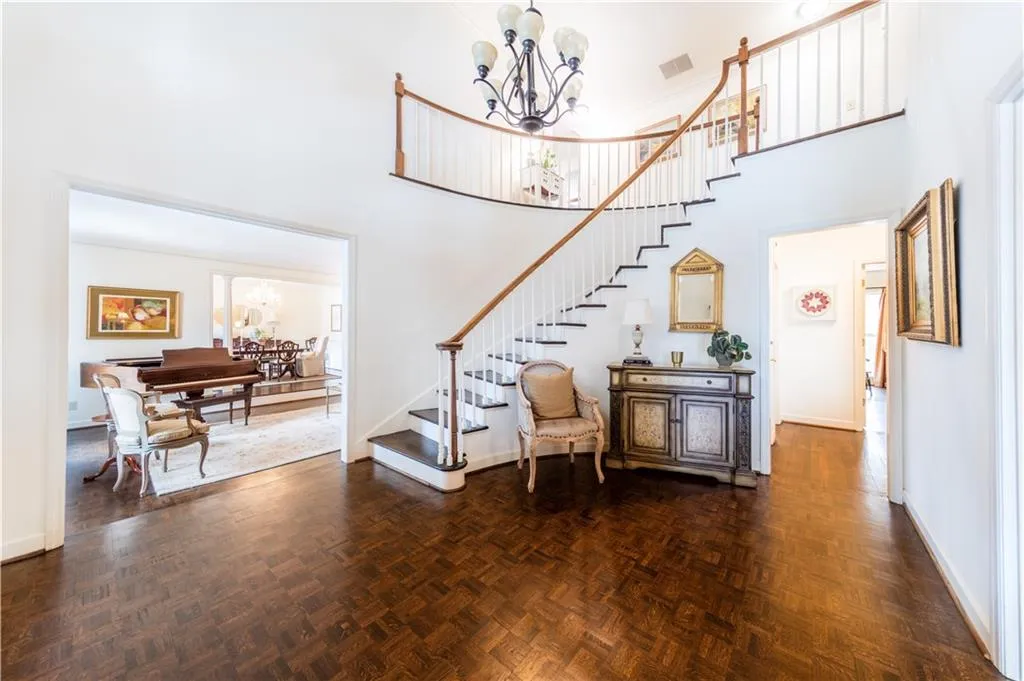 4670 Paran Valley Nw, Atlanta, Georgia 30327, 5 Bedrooms Bedrooms, ,4 BathroomsBathrooms,Residential,Sold,4670 Paran Valley Nw,5976406