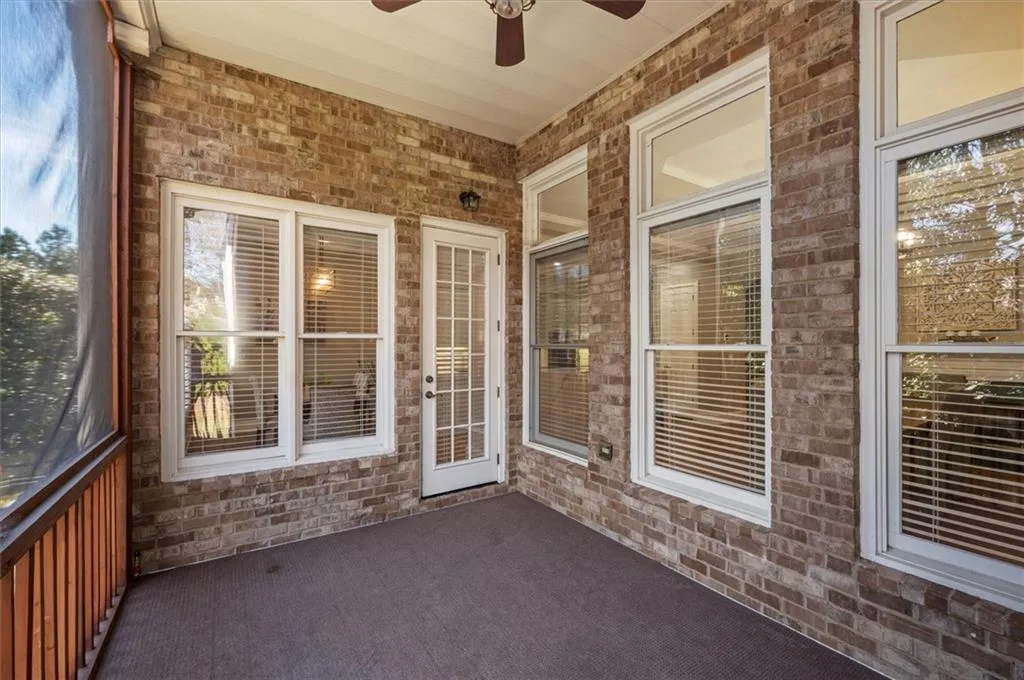 5945 Reddington Way, Sandy Springs, Georgia 30328, 3 Bedrooms Bedrooms, ,3 BathroomsBathrooms,Residential,Sold,5945 Reddington Way,6975538