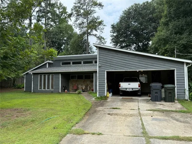 71 Holt Road Ne, Marietta, Georgia 30068