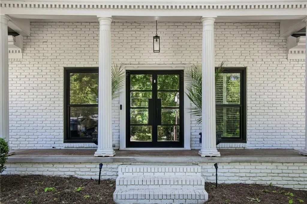 460 Riverside Parkway, Sandy Springs, Georgia 30328, 5 Bedrooms Bedrooms, ,5 BathroomsBathrooms,Residential,For Sale,460 Riverside Parkway,7756187