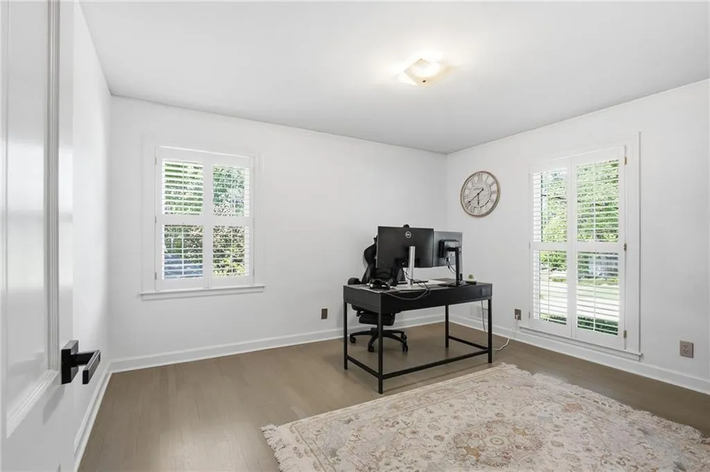 460 Riverside Parkway, Sandy Springs, Georgia 30328, 5 Bedrooms Bedrooms, ,5 BathroomsBathrooms,Residential,For Sale,460 Riverside Parkway,7756187