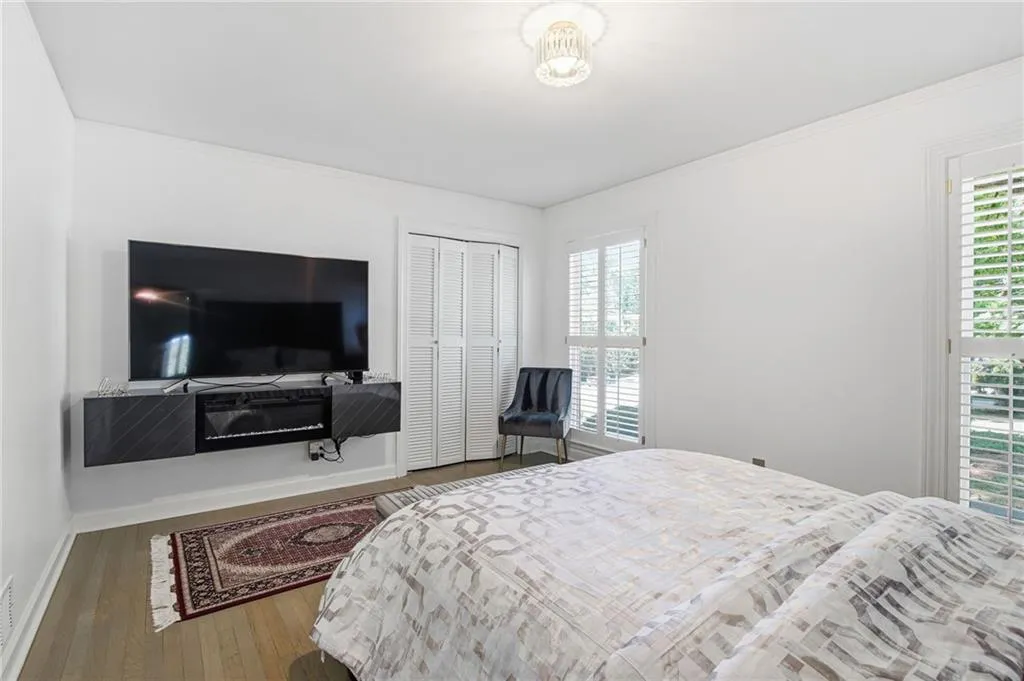 460 Riverside Parkway, Sandy Springs, Georgia 30328, 5 Bedrooms Bedrooms, ,5 BathroomsBathrooms,Residential,For Sale,460 Riverside Parkway,7756187
