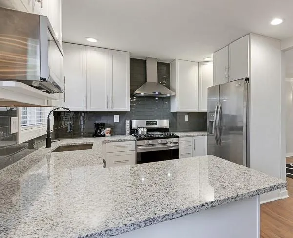 5400 Roswell Road Unit D2, Atlanta, Georgia 30342, 3 Bedrooms Bedrooms, ,2 BathroomsBathrooms,Residential,Sold,5400 Roswell Road Unit D2,6515783