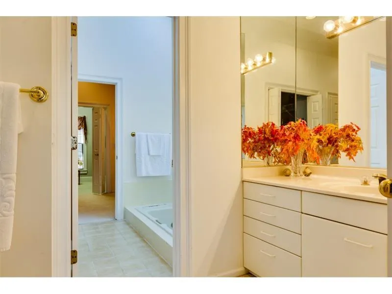 10 Cliffside Crossing, Atlanta, Georgia 30350, 5 Bedrooms Bedrooms, ,4 BathroomsBathrooms,Residential,Sold,10 Cliffside Crossing,5714500
