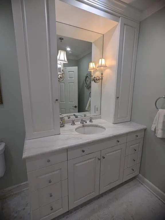 300 Johnson Ferry Road Ne Unit A1014, Sandy Springs, Georgia 30328, 2 Bedrooms Bedrooms, ,2 BathroomsBathrooms,Residential,Sold,300 Johnson Ferry Road Ne Unit A1014,7175772