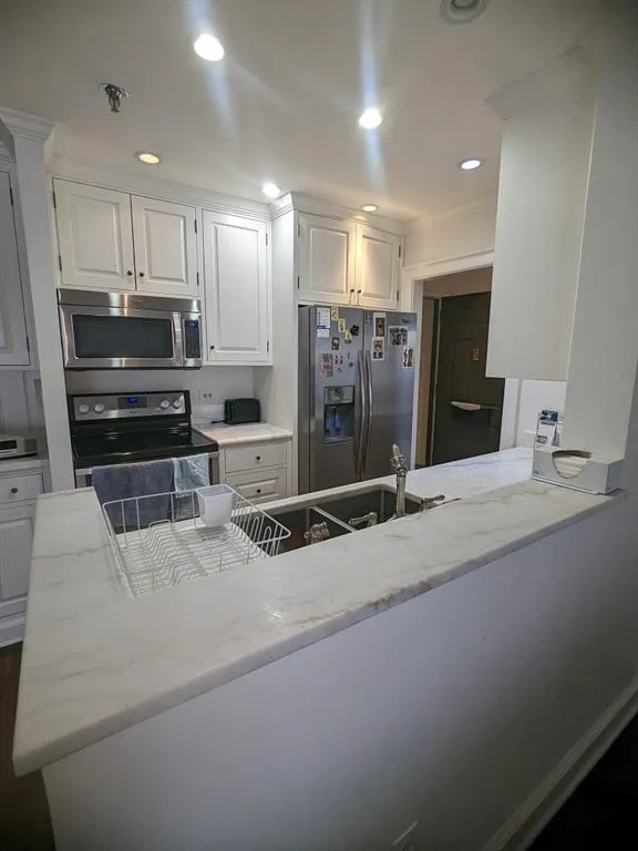 300 Johnson Ferry Road Ne Unit A1014, Sandy Springs, Georgia 30328, 2 Bedrooms Bedrooms, ,2 BathroomsBathrooms,Residential,Sold,300 Johnson Ferry Road Ne Unit A1014,7175772