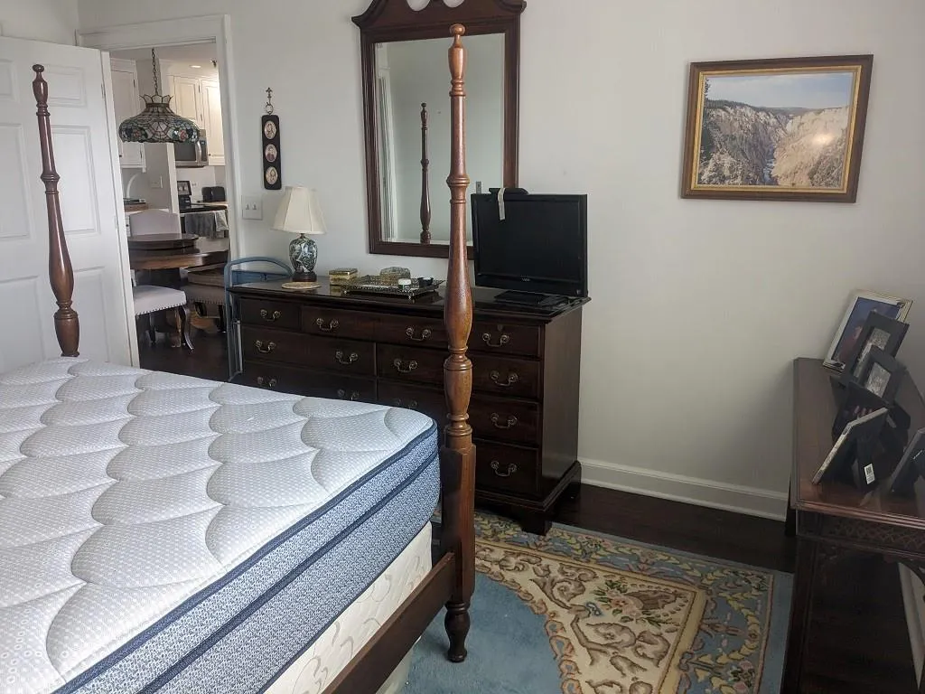 300 Johnson Ferry Road Ne Unit A1014, Sandy Springs, Georgia 30328, 2 Bedrooms Bedrooms, ,2 BathroomsBathrooms,Residential,Sold,300 Johnson Ferry Road Ne Unit A1014,7175772