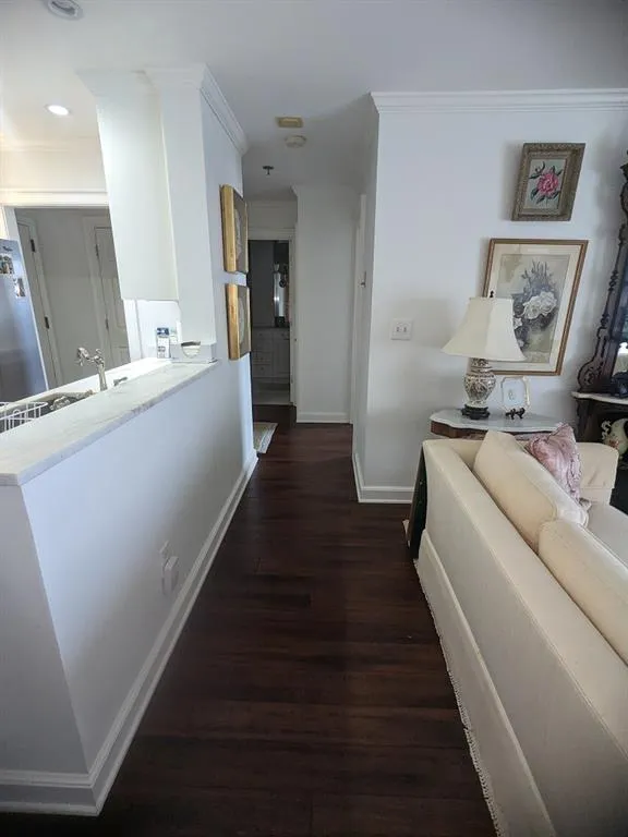300 Johnson Ferry Road Ne Unit A1014, Sandy Springs, Georgia 30328, 2 Bedrooms Bedrooms, ,2 BathroomsBathrooms,Residential,Sold,300 Johnson Ferry Road Ne Unit A1014,7175772