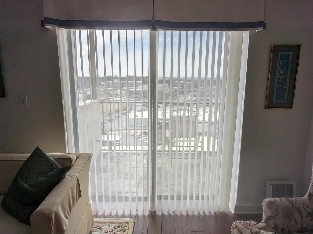 300 Johnson Ferry Road Ne Unit A1014, Sandy Springs, Georgia 30328, 2 Bedrooms Bedrooms, ,2 BathroomsBathrooms,Residential,Sold,300 Johnson Ferry Road Ne Unit A1014,7175772