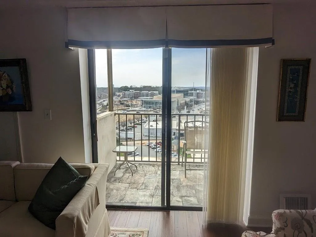 300 Johnson Ferry Road Ne Unit A1014, Sandy Springs, Georgia 30328, 2 Bedrooms Bedrooms, ,2 BathroomsBathrooms,Residential,Sold,300 Johnson Ferry Road Ne Unit A1014,7175772