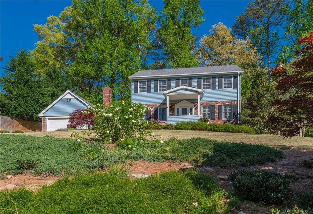 14 Brandon Ridge Drive, Sandy Springs, Georgia 30028, 4 Bedrooms Bedrooms, ,2 BathroomsBathrooms,Residential,Sold,14 Brandon Ridge Drive,5982563