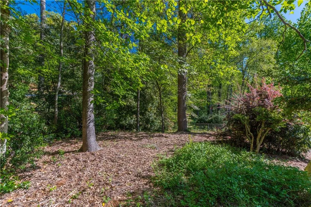 14 Brandon Ridge Drive, Sandy Springs, Georgia 30028, 4 Bedrooms Bedrooms, ,2 BathroomsBathrooms,Residential,Sold,14 Brandon Ridge Drive,5982563