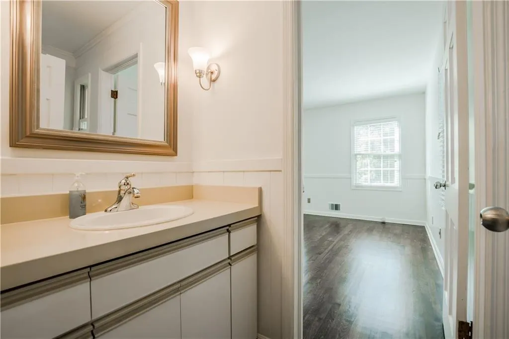 14 Brandon Ridge Drive, Sandy Springs, Georgia 30028, 4 Bedrooms Bedrooms, ,2 BathroomsBathrooms,Residential,Sold,14 Brandon Ridge Drive,5982563