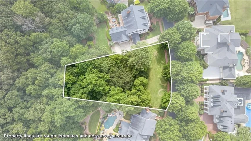 3119 W Addison Drive, Roswell, Georgia 30022