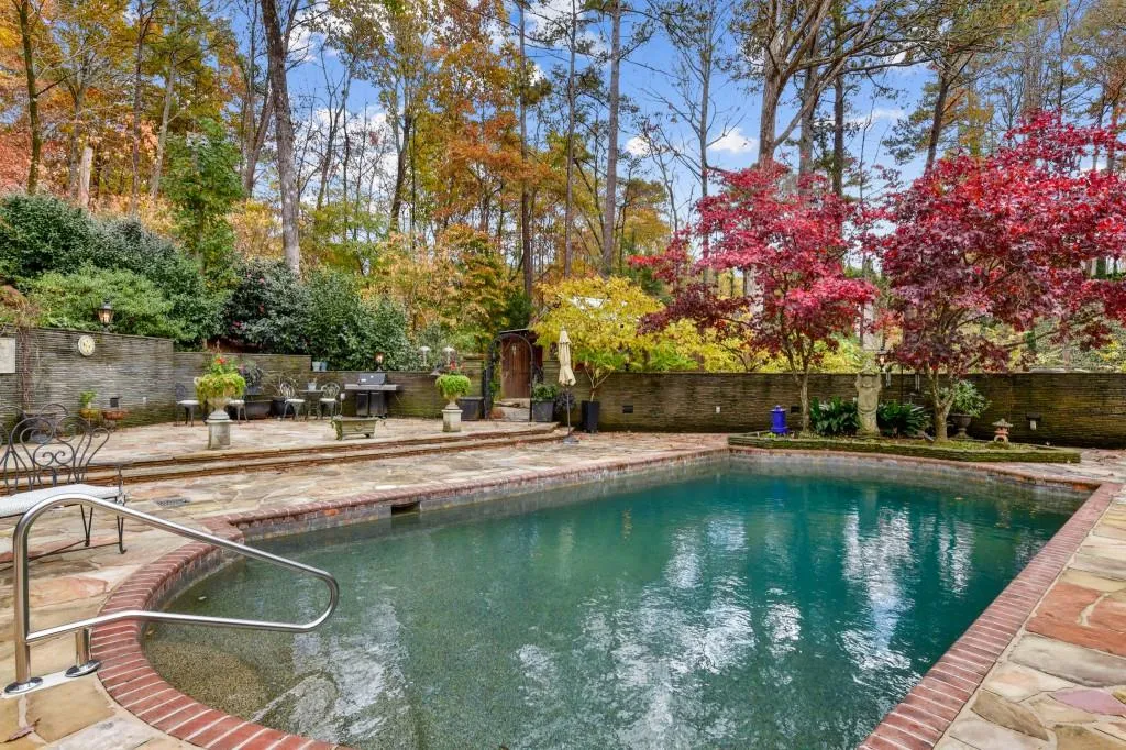 5335 Long Island Drive Nw, Sandy Springs, Georgia 30327, 6 Bedrooms Bedrooms, ,6 BathroomsBathrooms,Residential,Sold,5335 Long Island Drive Nw,6976126