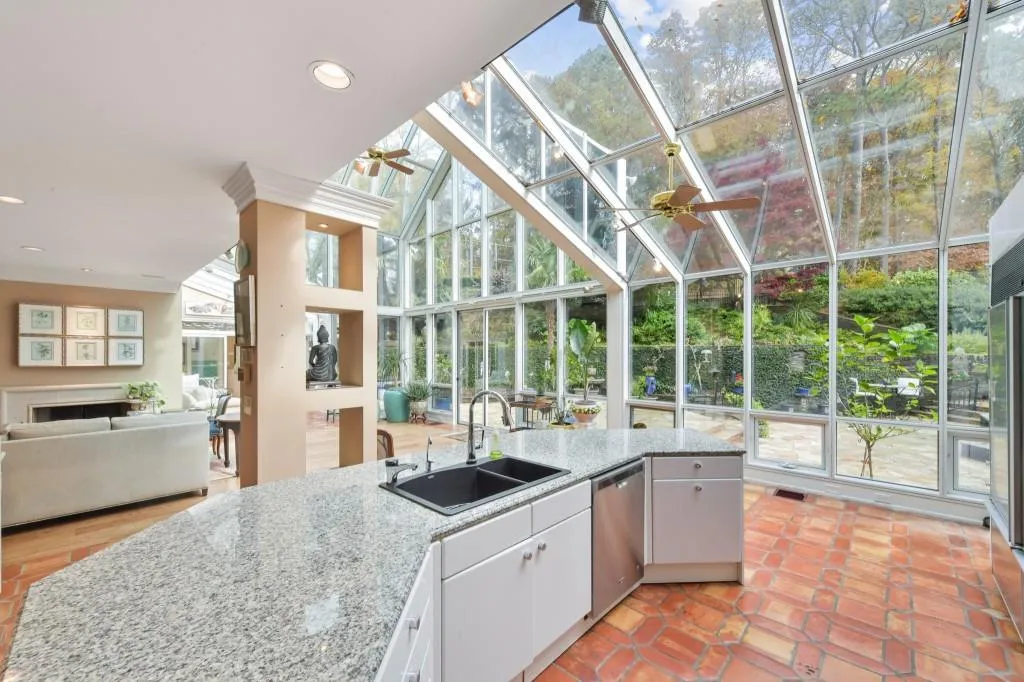 5335 Long Island Drive Nw, Sandy Springs, Georgia 30327, 6 Bedrooms Bedrooms, ,6 BathroomsBathrooms,Residential,Sold,5335 Long Island Drive Nw,6976126