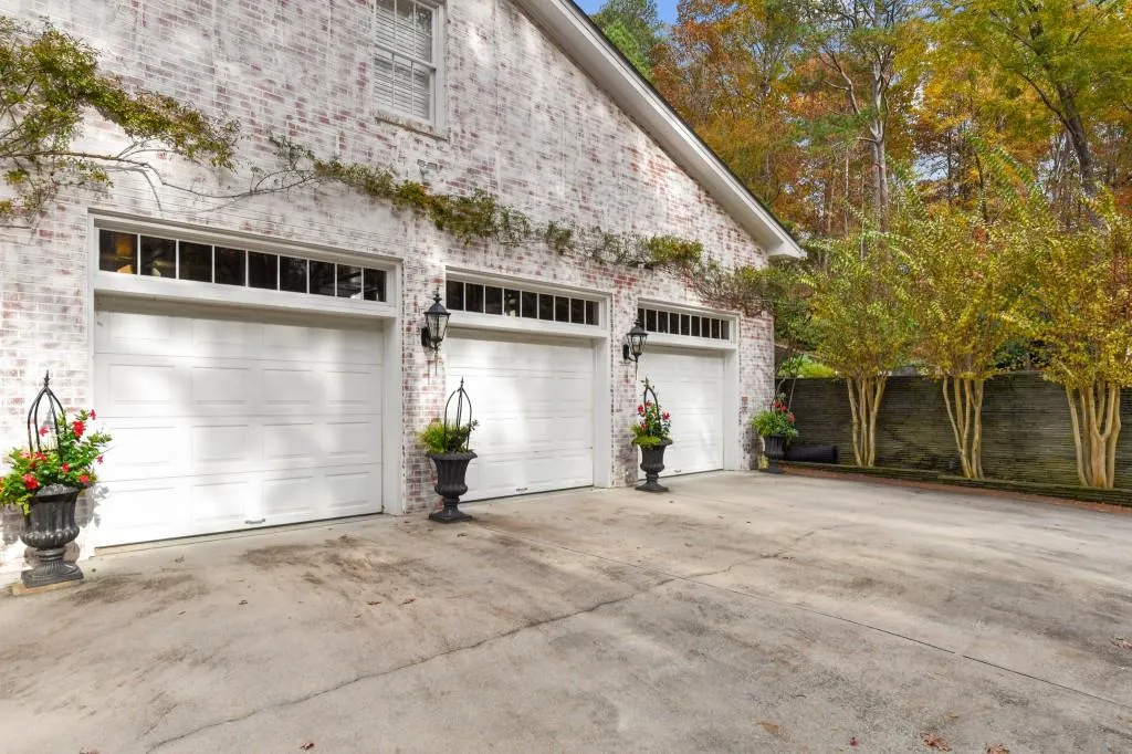 5335 Long Island Drive Nw, Sandy Springs, Georgia 30327, 6 Bedrooms Bedrooms, ,6 BathroomsBathrooms,Residential,Sold,5335 Long Island Drive Nw,6976126