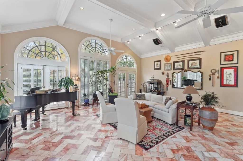 5335 Long Island Drive Nw, Sandy Springs, Georgia 30327, 6 Bedrooms Bedrooms, ,6 BathroomsBathrooms,Residential,Sold,5335 Long Island Drive Nw,6976126