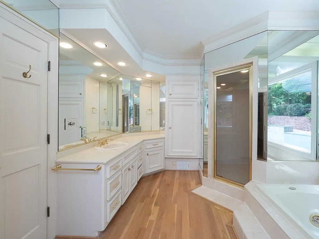 110 Spalding Mill, Sandy Springs, Georgia 30350, 4 Bedrooms Bedrooms, ,4 BathroomsBathrooms,Residential,Sold,110 Spalding Mill,6726577