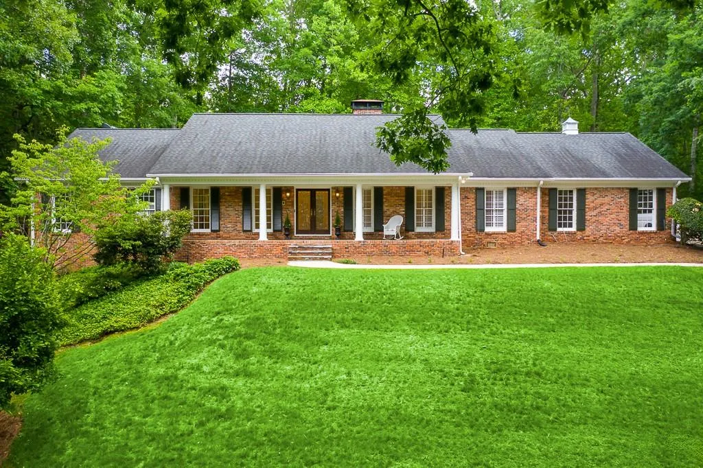 110 Spalding Mill, Sandy Springs, Georgia 30350, 4 Bedrooms Bedrooms, ,4 BathroomsBathrooms,Residential,Sold,110 Spalding Mill,6726577