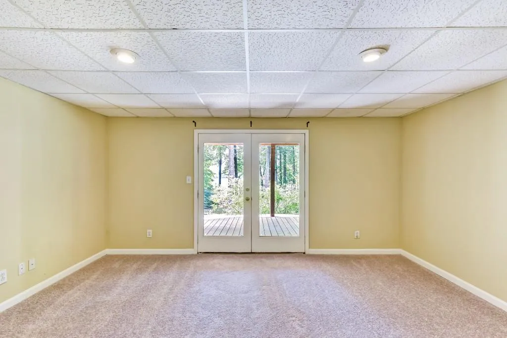 9375 Huntcliff Trace, Sandy Springs, Georgia 30350, 6 Bedrooms Bedrooms, ,5 BathroomsBathrooms,Residential,Sold,9375 Huntcliff Trace,6935773
