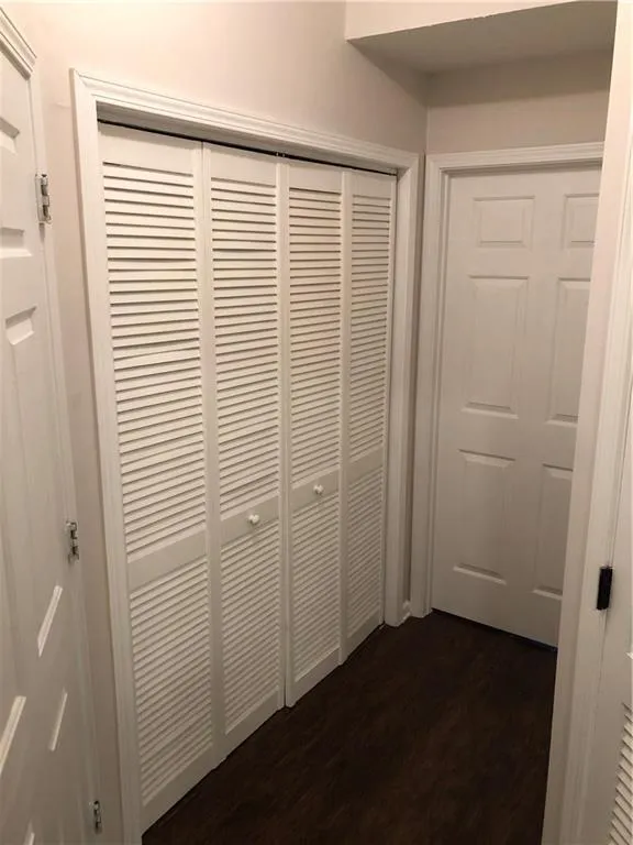 5559 Glenridge Drive Unit 2105, Atlanta, Georgia 30342, 1 Bedroom Bedrooms, ,1 BathroomBathrooms,Residential,Sold,5559 Glenridge Drive Unit 2105,6128309