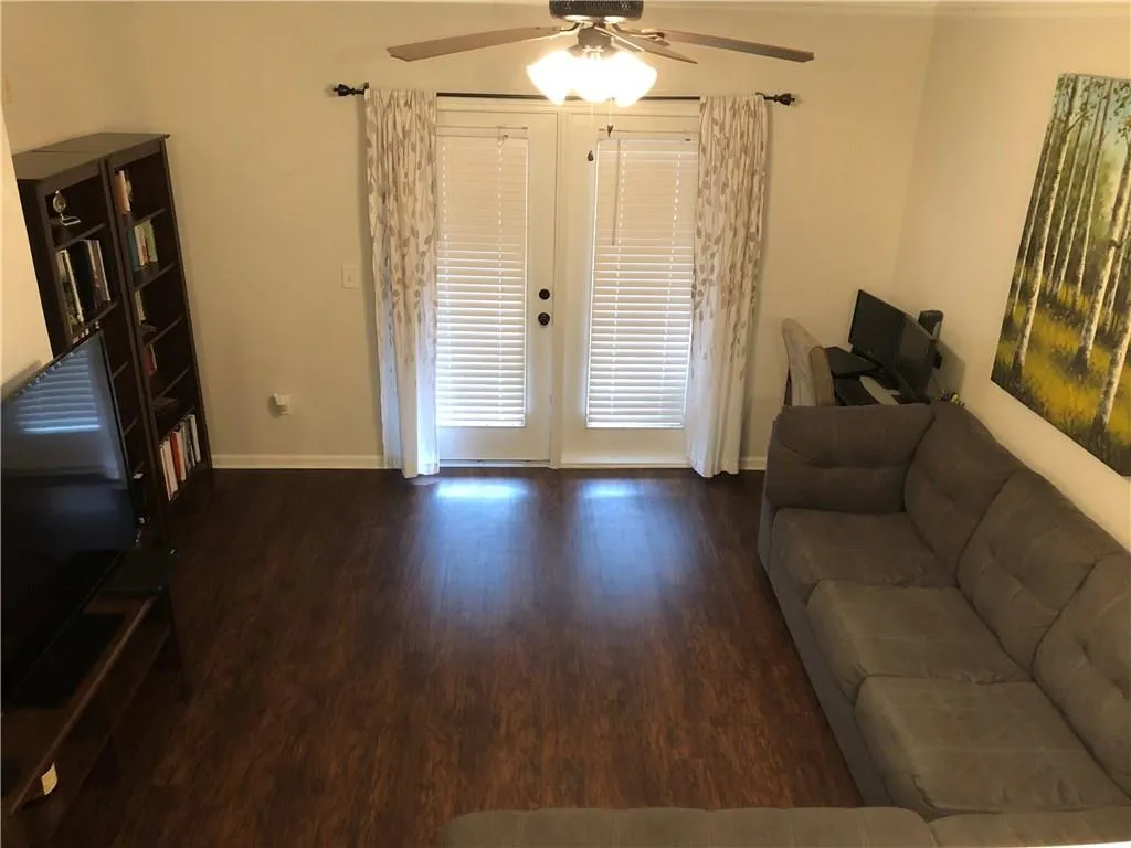 5559 Glenridge Drive Unit 2105, Atlanta, Georgia 30342, 1 Bedroom Bedrooms, ,1 BathroomBathrooms,Residential,Sold,5559 Glenridge Drive Unit 2105,6128309