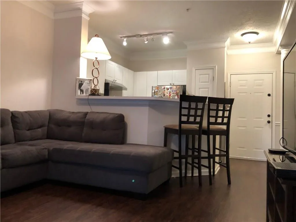 5559 Glenridge Drive Unit 2105, Atlanta, Georgia 30342, 1 Bedroom Bedrooms, ,1 BathroomBathrooms,Residential,Sold,5559 Glenridge Drive Unit 2105,6128309
