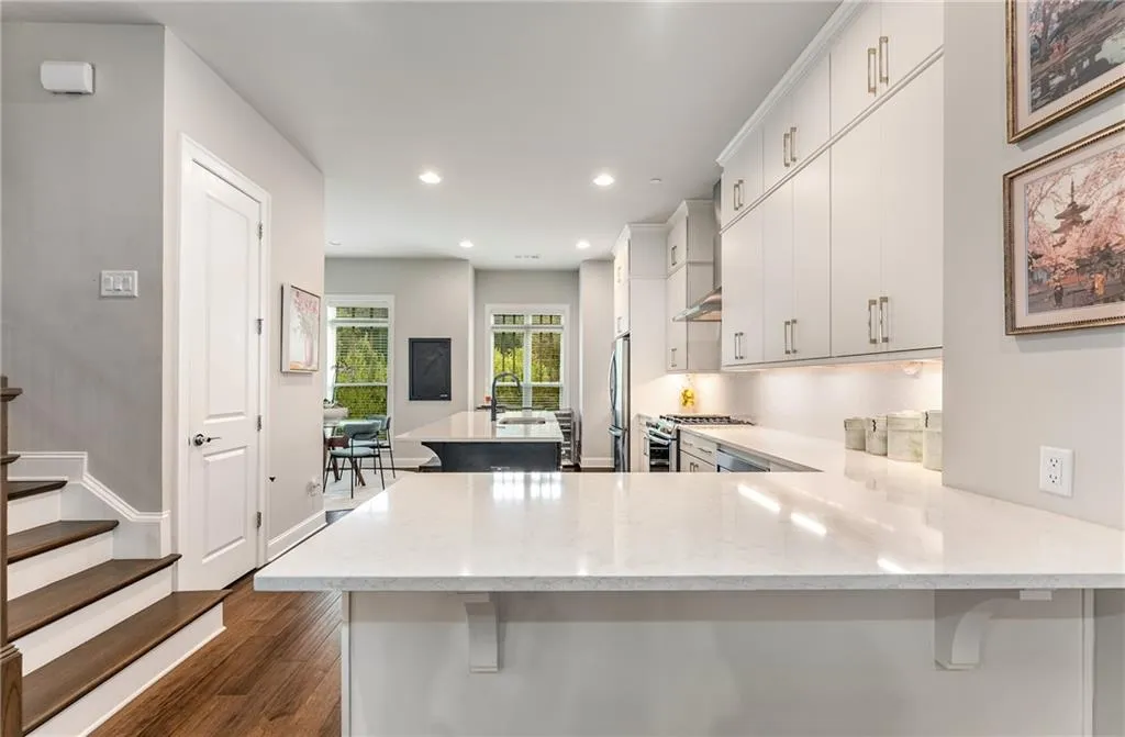 4334 Parkside Place, Atlanta, Georgia 30342, 3 Bedrooms Bedrooms, ,3 BathroomsBathrooms,Residential,Sold,4334 Parkside Place,7454514