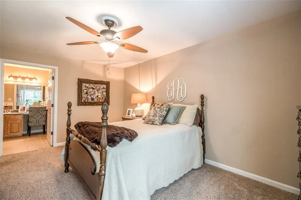102 Brighton Point, Atlanta, Georgia 30328, 3 Bedrooms Bedrooms, ,2 BathroomsBathrooms,Residential,Sold,102 Brighton Point,5861439