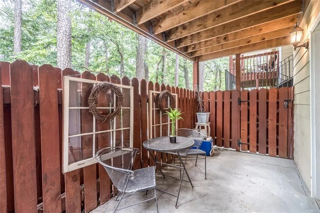 102 Brighton Point, Atlanta, Georgia 30328, 3 Bedrooms Bedrooms, ,2 BathroomsBathrooms,Residential,Sold,102 Brighton Point,5861439