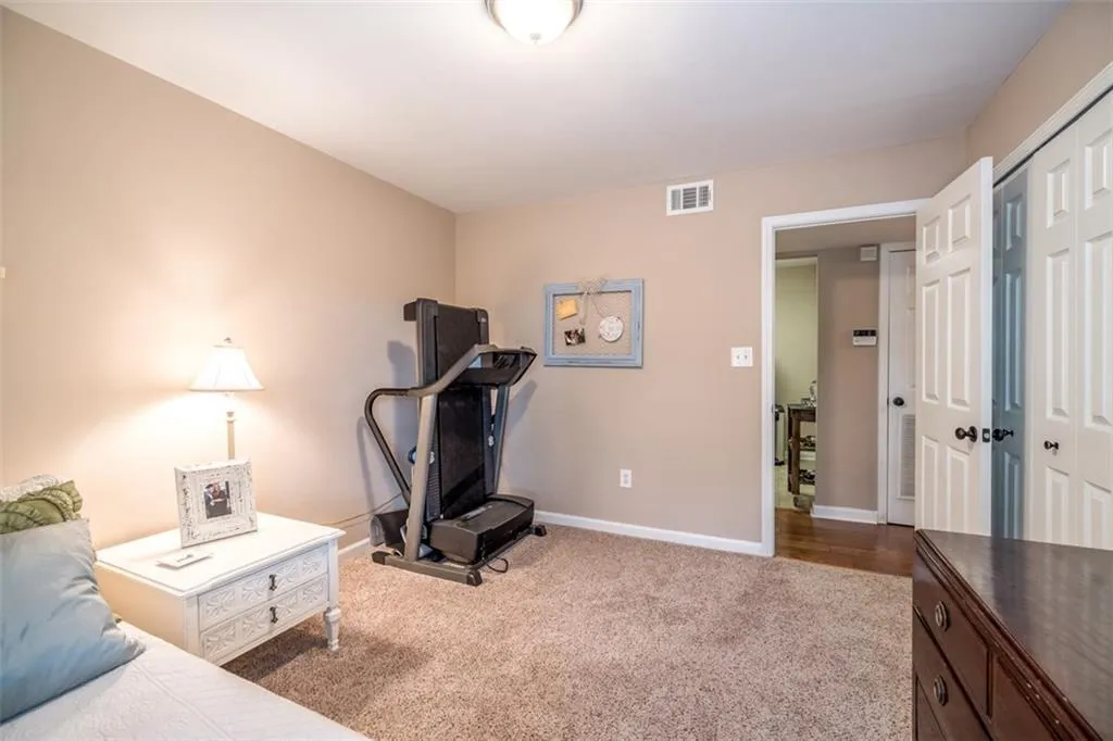 102 Brighton Point, Atlanta, Georgia 30328, 3 Bedrooms Bedrooms, ,2 BathroomsBathrooms,Residential,Sold,102 Brighton Point,5861439