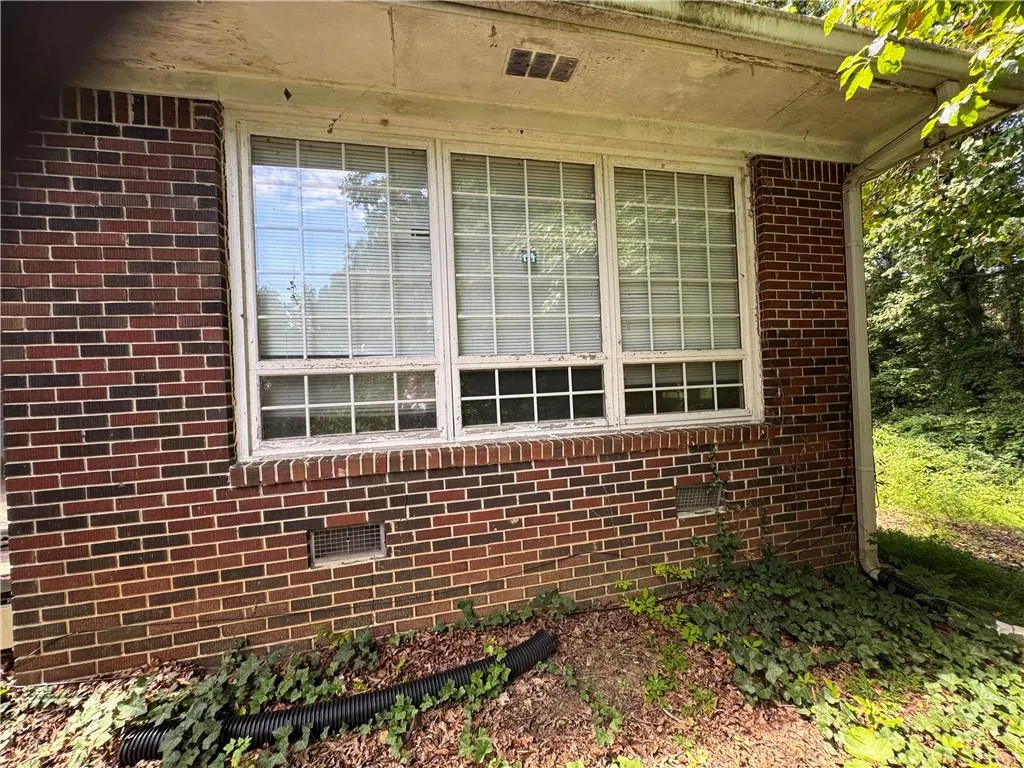 2791 Baker Ridge Drive Nw, Atlanta, Georgia 30318, 3 Bedrooms Bedrooms, ,1 BathroomBathrooms,Residential,For Sale,2791 Baker Ridge Drive Nw,7666001