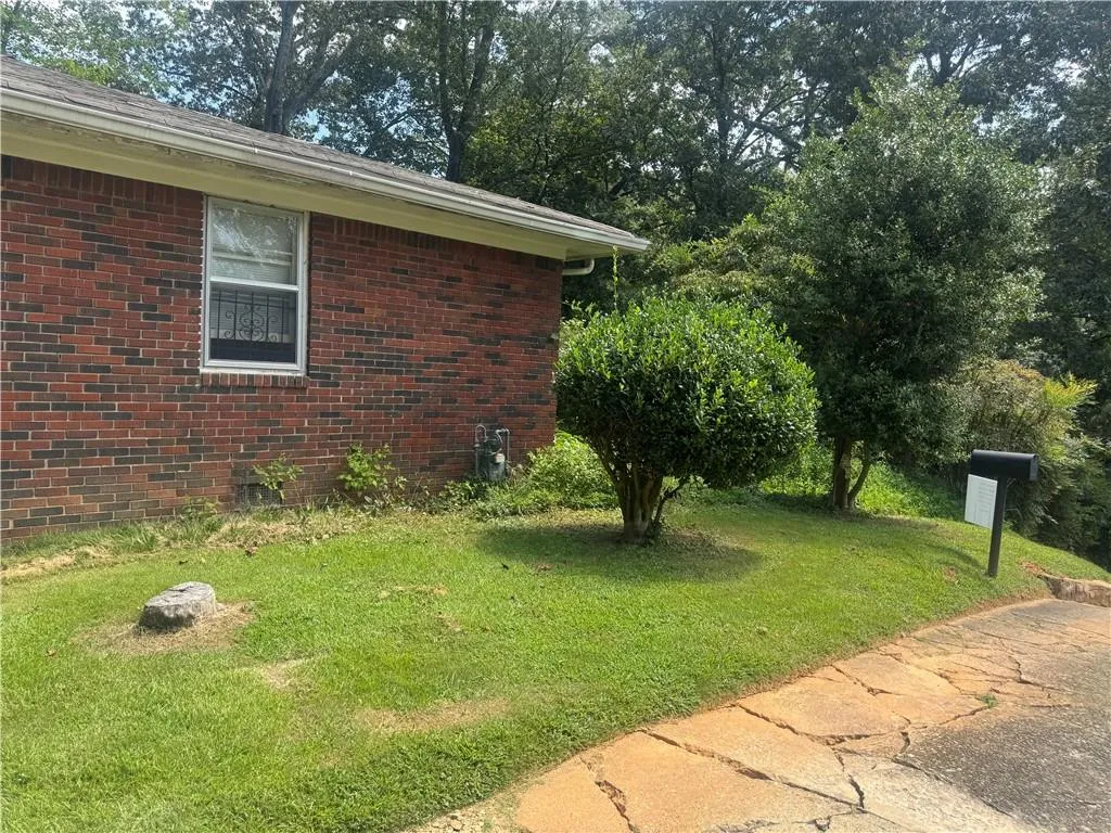 2791 Baker Ridge Drive Nw, Atlanta, Georgia 30318, 3 Bedrooms Bedrooms, ,1 BathroomBathrooms,Residential,For Sale,2791 Baker Ridge Drive Nw,7666001