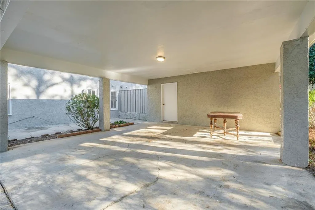 8990 Carroll Manor Drive, Sandy Springs, Georgia 30350, 2 Bedrooms Bedrooms, ,2 BathroomsBathrooms,Residential,Sold,8990 Carroll Manor Drive,6816872