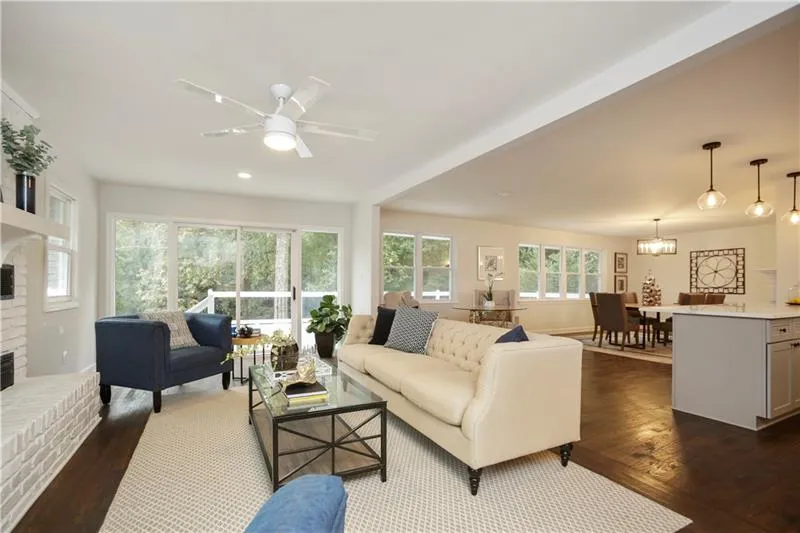 285 Elden Drive, Atlanta, Georgia 30342, 3 Bedrooms Bedrooms, ,2 BathroomsBathrooms,Residential,Sold,285 Elden Drive,6639612