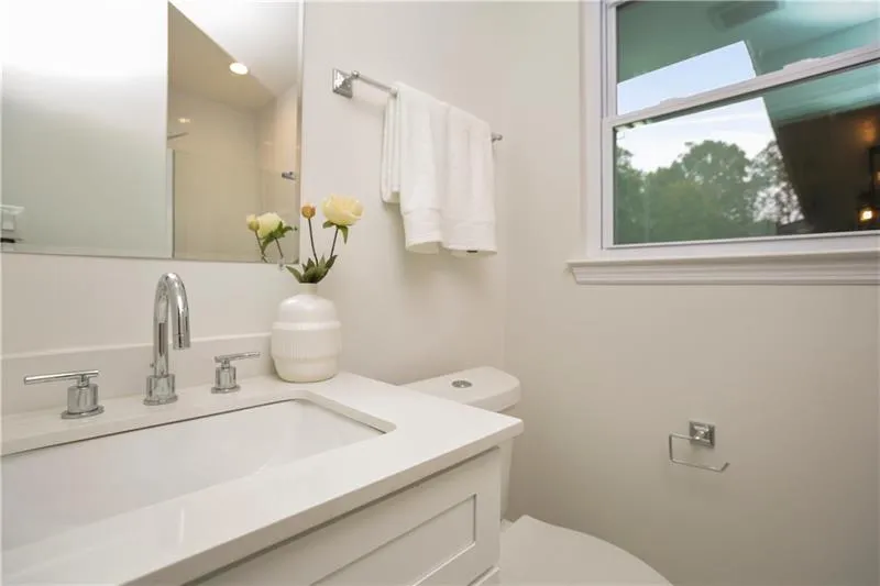 285 Elden Drive, Atlanta, Georgia 30342, 3 Bedrooms Bedrooms, ,2 BathroomsBathrooms,Residential,Sold,285 Elden Drive,6639612