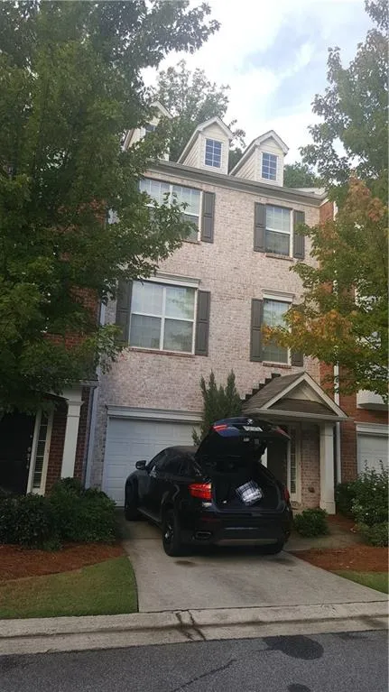 618 Pember Point, Sandy Springs, Georgia 30350, 4 Bedrooms Bedrooms, ,3 BathroomsBathrooms,Residential,Sold,618 Pember Point,5774893