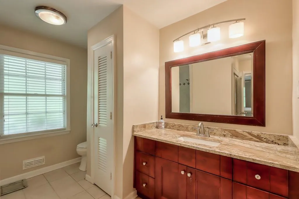 525 Carol Way Nw, Sandy Springs, Georgia 30327, 4 Bedrooms Bedrooms, ,3 BathroomsBathrooms,Residential,Sold,525 Carol Way Nw,7026197