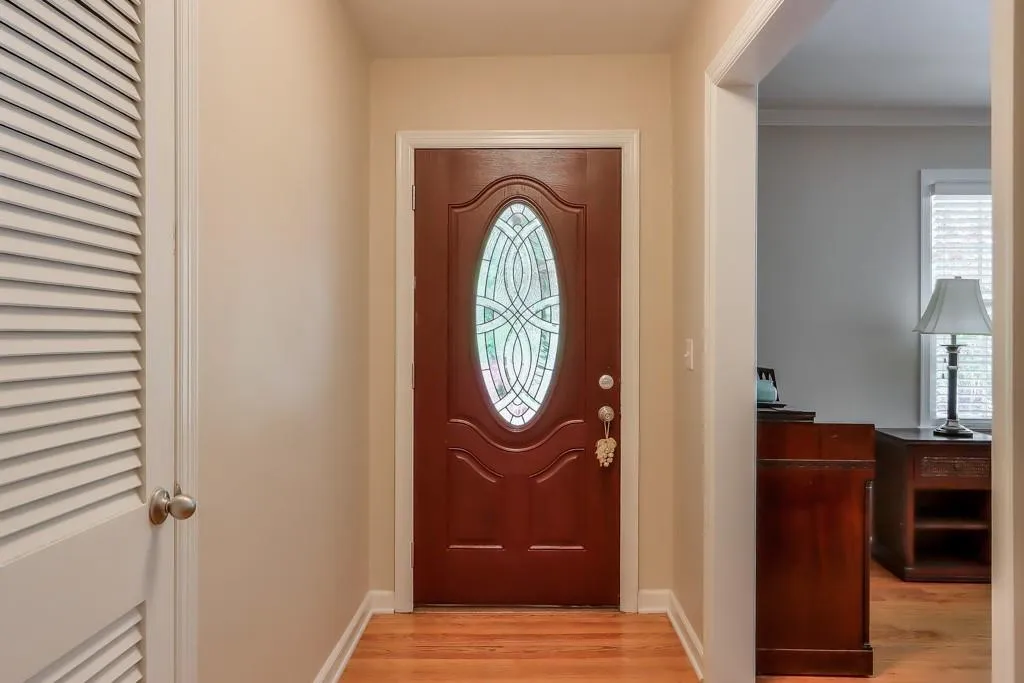 525 Carol Way Nw, Sandy Springs, Georgia 30327, 4 Bedrooms Bedrooms, ,3 BathroomsBathrooms,Residential,Sold,525 Carol Way Nw,7026197