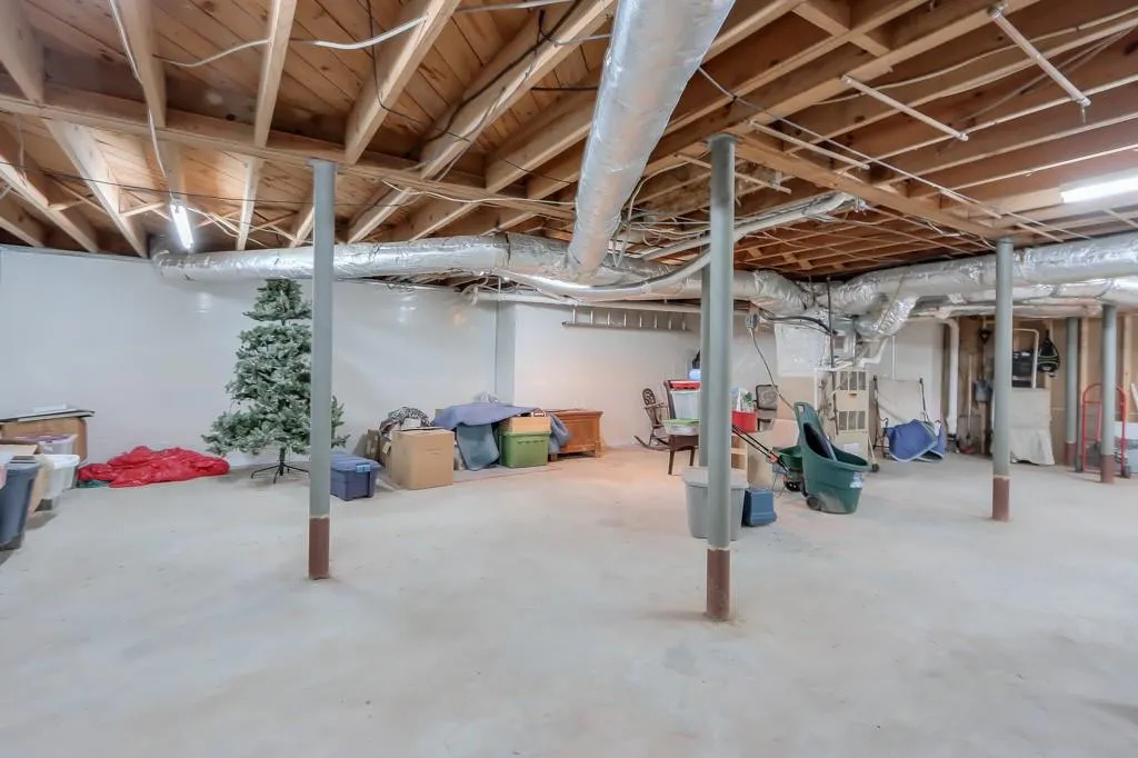 525 Carol Way Nw, Sandy Springs, Georgia 30327, 4 Bedrooms Bedrooms, ,3 BathroomsBathrooms,Residential,Sold,525 Carol Way Nw,7026197