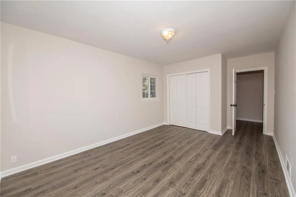415 Hammond Drive, Sandy Springs, Georgia 30328, 3 Bedrooms Bedrooms, ,2 BathroomsBathrooms,Residential,Sold,415 Hammond Drive,6829925