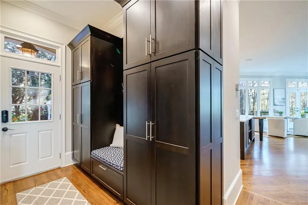 465 Montwicke Chase, Atlanta, Georgia 30327, 5 Bedrooms Bedrooms, ,5 BathroomsBathrooms,Residential,Sold,465 Montwicke Chase,7187962