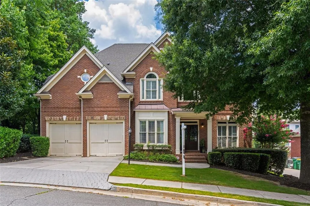 700 Glenferry Trail, Sandy Springs, Georgia 30328, 6 Bedrooms Bedrooms, ,5 BathroomsBathrooms,Residential,Sold,700 Glenferry Trail,6922295