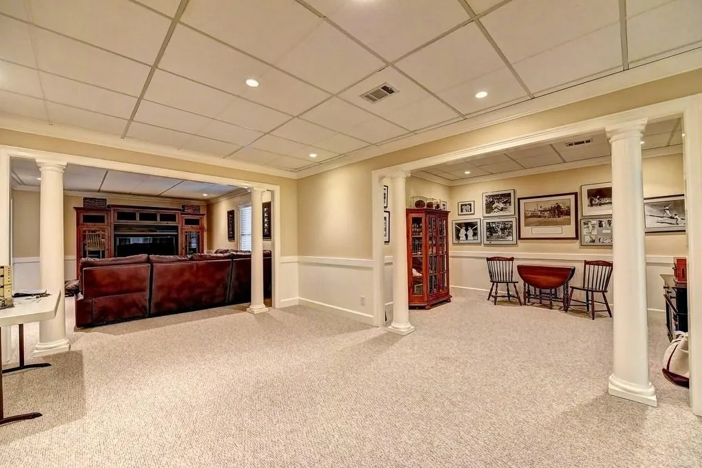 8450 Valemont Drive, Sandy Springs, Georgia 30350, 5 Bedrooms Bedrooms, ,4 BathroomsBathrooms,Residential,Sold,8450 Valemont Drive,6549736