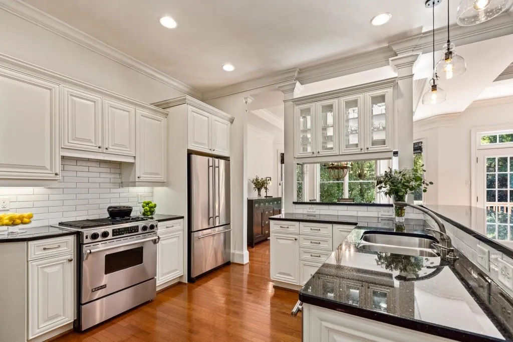 643 Royer Court, Sandy Springs, Georgia 30342, 4 Bedrooms Bedrooms, ,3 BathroomsBathrooms,Residential,Sold,643 Royer Court,6622468