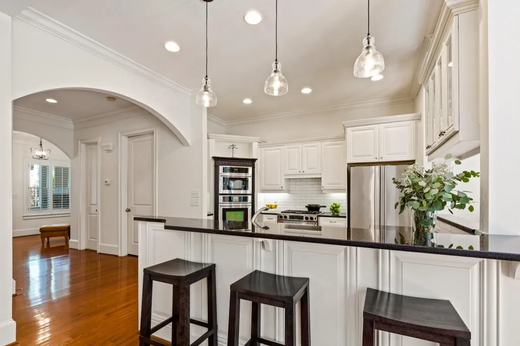 643 Royer Court, Sandy Springs, Georgia 30342, 4 Bedrooms Bedrooms, ,3 BathroomsBathrooms,Residential,Sold,643 Royer Court,6622468