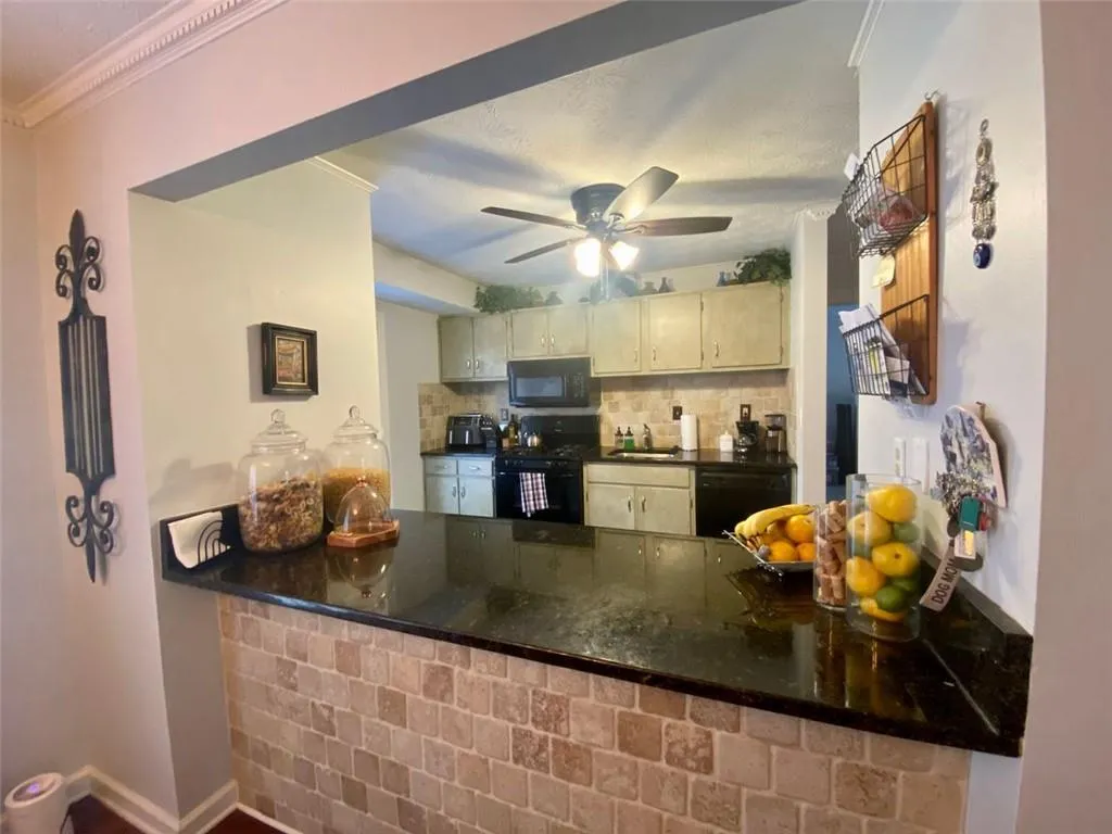 1702 Woodcliff Drive, Atlanta, Georgia 30350, 2 Bedrooms Bedrooms, ,2 BathroomsBathrooms,Residential,Sold,1702 Woodcliff Drive,6993810